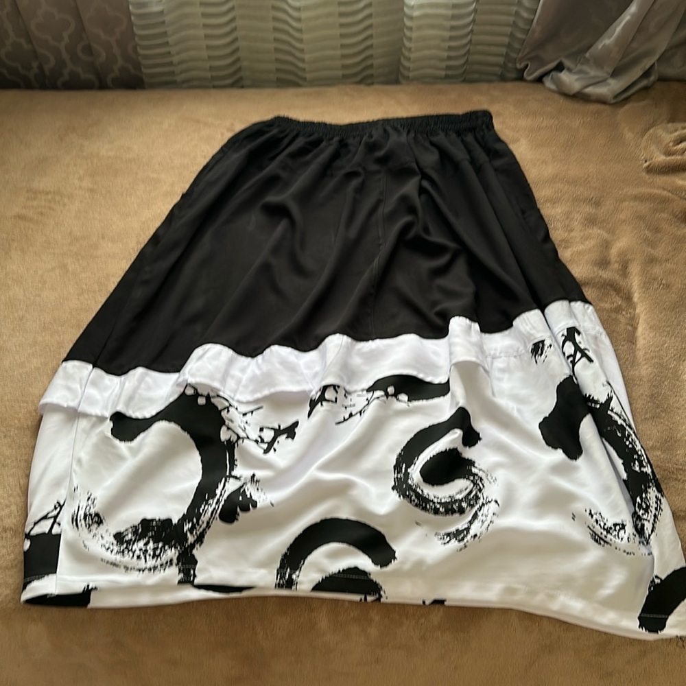 Black and white Skirt